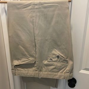 Men’s King Ranch authentic vintage Chino Pants in size 40. Rare in Exc. Cond.